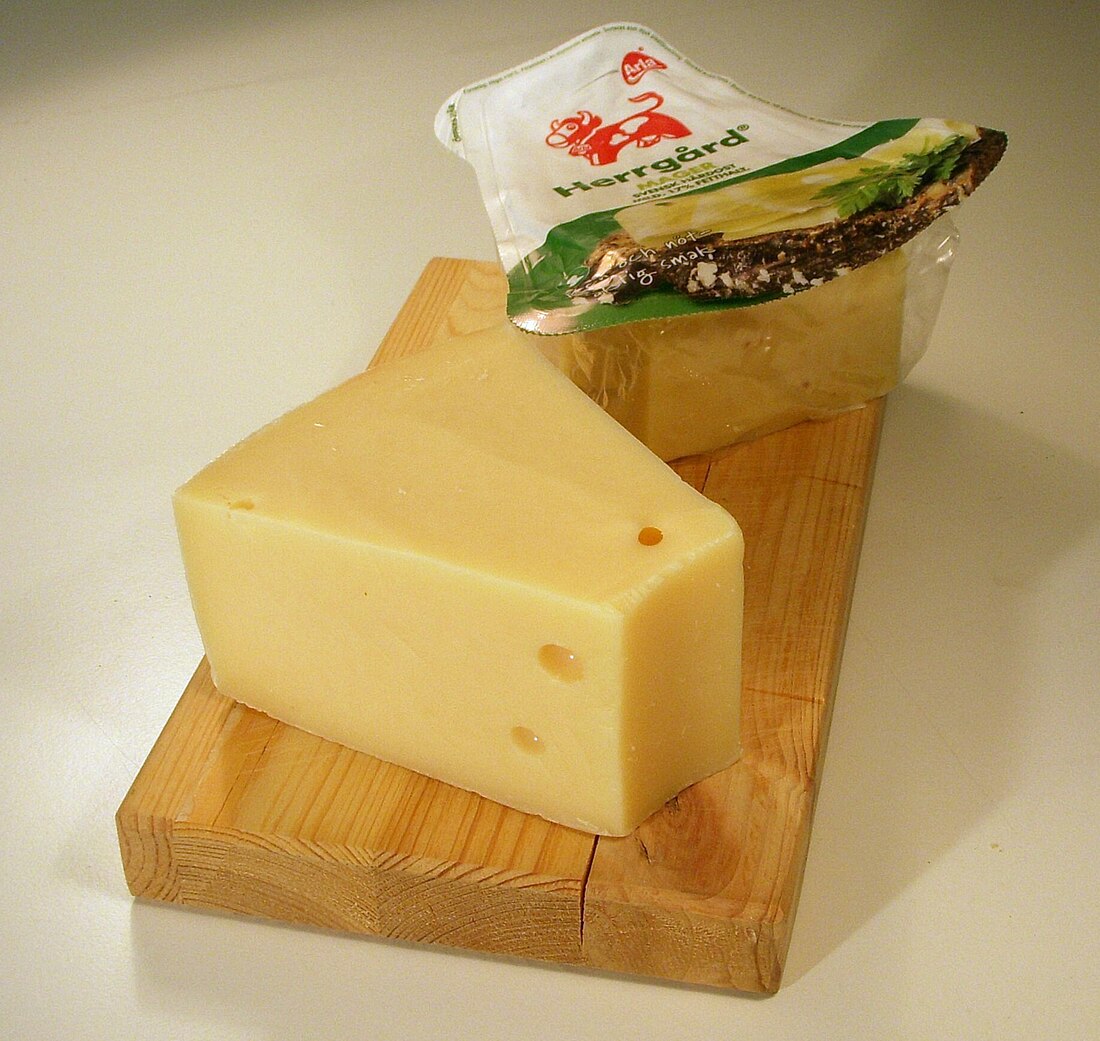 discovering-herrgardsost-cheese-from-sweden-the-cheese-place