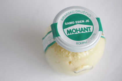 discovering-mohant-cheese-of-slovenia-the-cheese-place