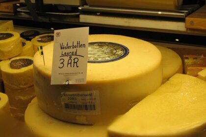 discovering-svart-vitost-cheese-from-sweden-the-cheese-place