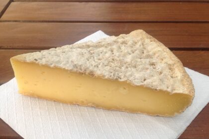 discovering-zlatograd-cheese-cheese-of-bulgaria-the-cheese-place