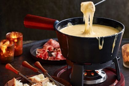 swiss-fondue-guide-recipes-tips